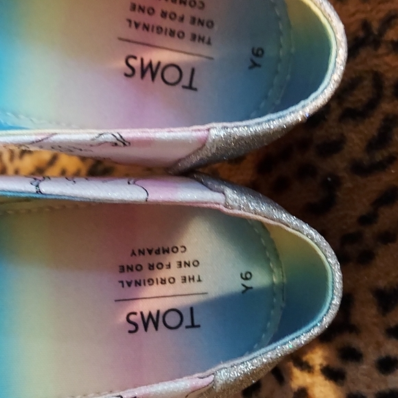 🦄Toms Girls Pink White 10014645 Pastel Shimmer Unicorn Print Slip On Shoes US 6 - Picture 7 of 8